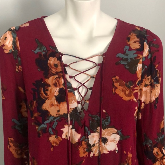 Blu Pepper Bell Sleeve Shift Dress Lace Up Front - Picture 3 of 6